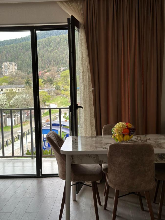 Vitali Apartment Bordzjomi Buitenkant foto