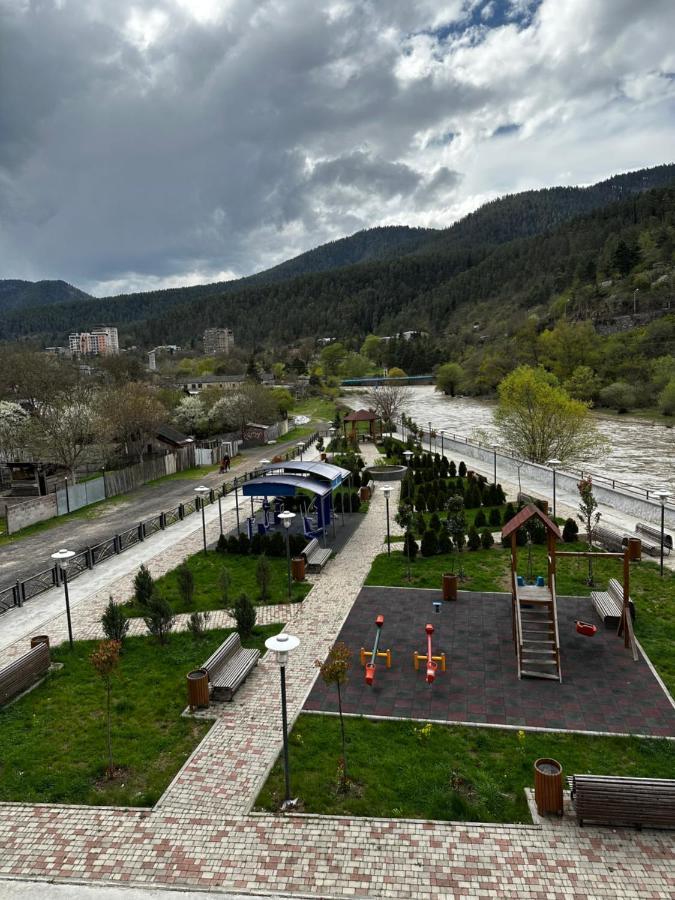 Vitali Apartment Bordzjomi Buitenkant foto